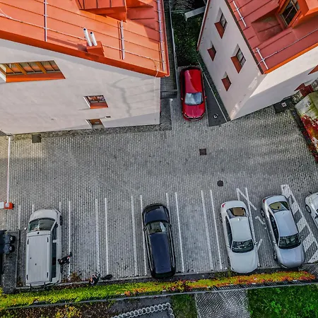 Moderný V Srdci Banskej Bystrice Apartamento